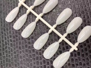 Móng xương cá mẫu nhọn móng gắn sổ móng 120 miếng