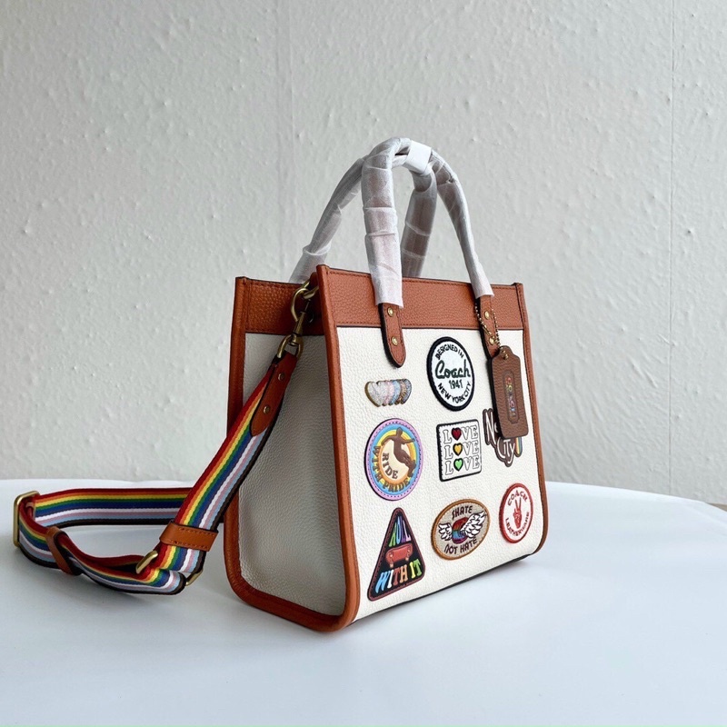 Túi Coach Tote CA138 ba xinh đẹp chuẩn