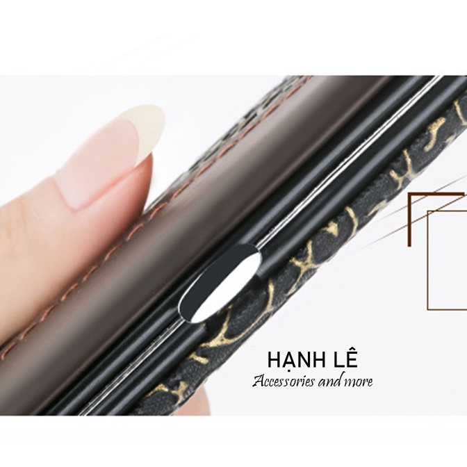 Set 12 dụng cụ làm móng đầy đủ kèm hộp bảo quản tiện dụng, dễ dàng mang theo sử dụng và bảo quản