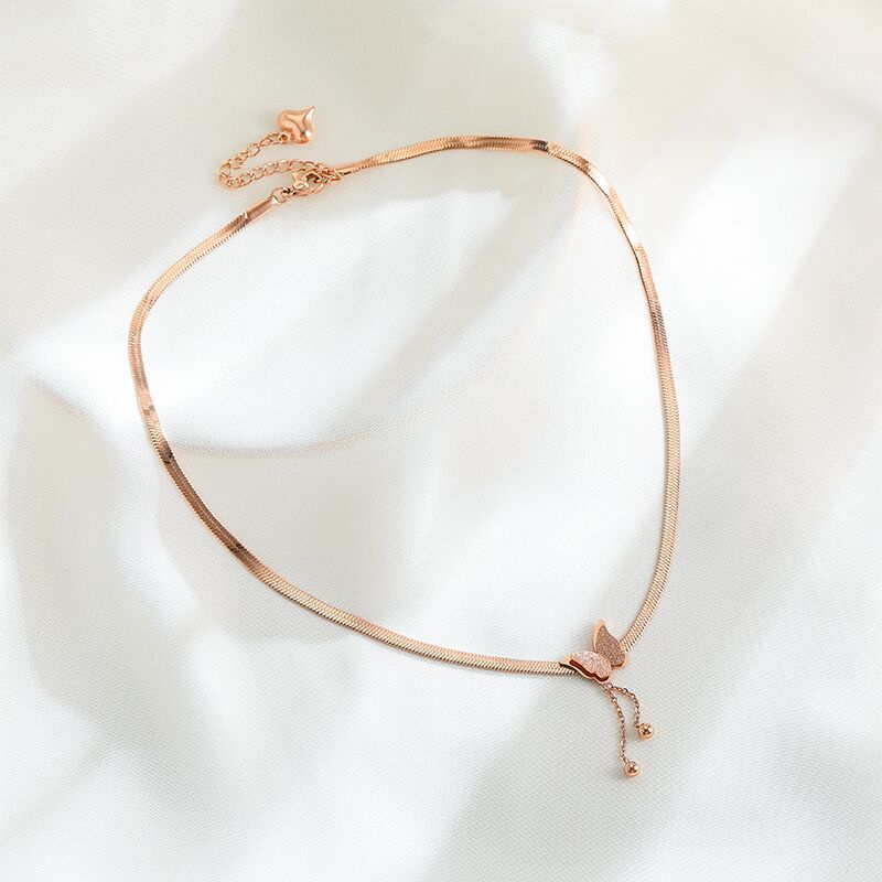 Vòng cổ Mặt Trái Tim / Sư Tử Bằng Titan Thời Trang Hàn Quốc Cho Nữ