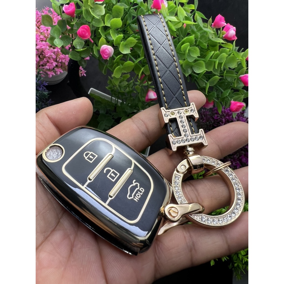 Ốp chìa khóa Đen - vàng xe ô tô HUYNDAI Accent, i10, Elantra phiên bản chìa bật