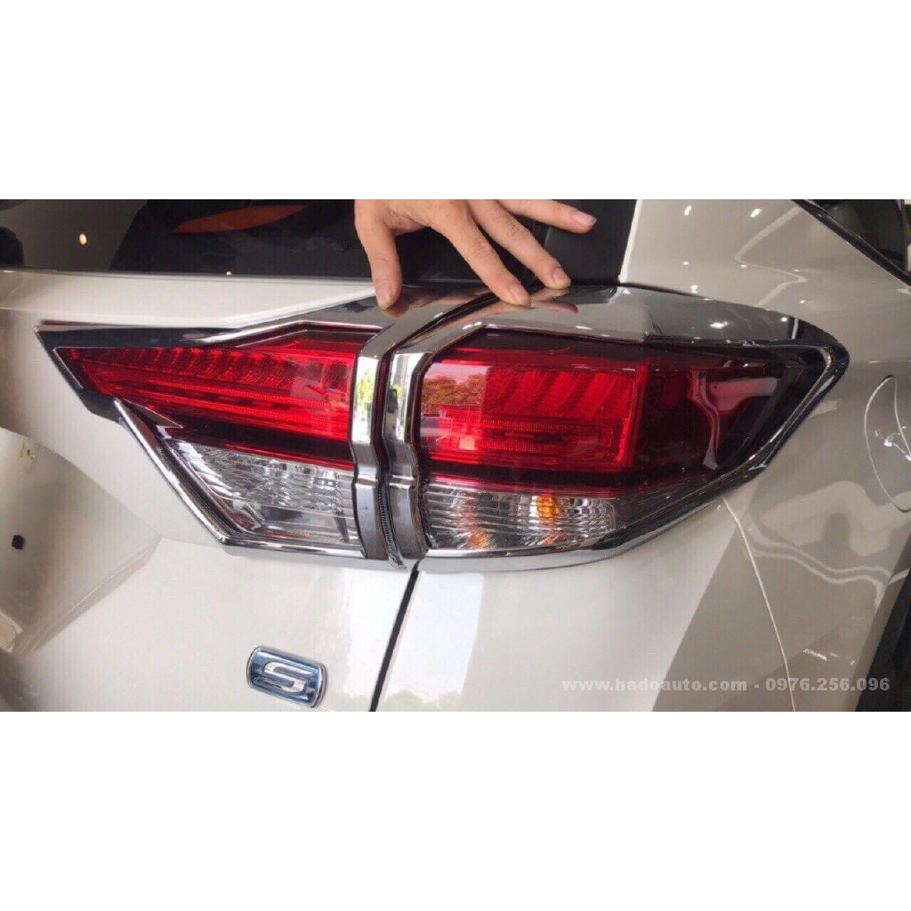 Ốp viền đèn pha hậu Toyota Rush