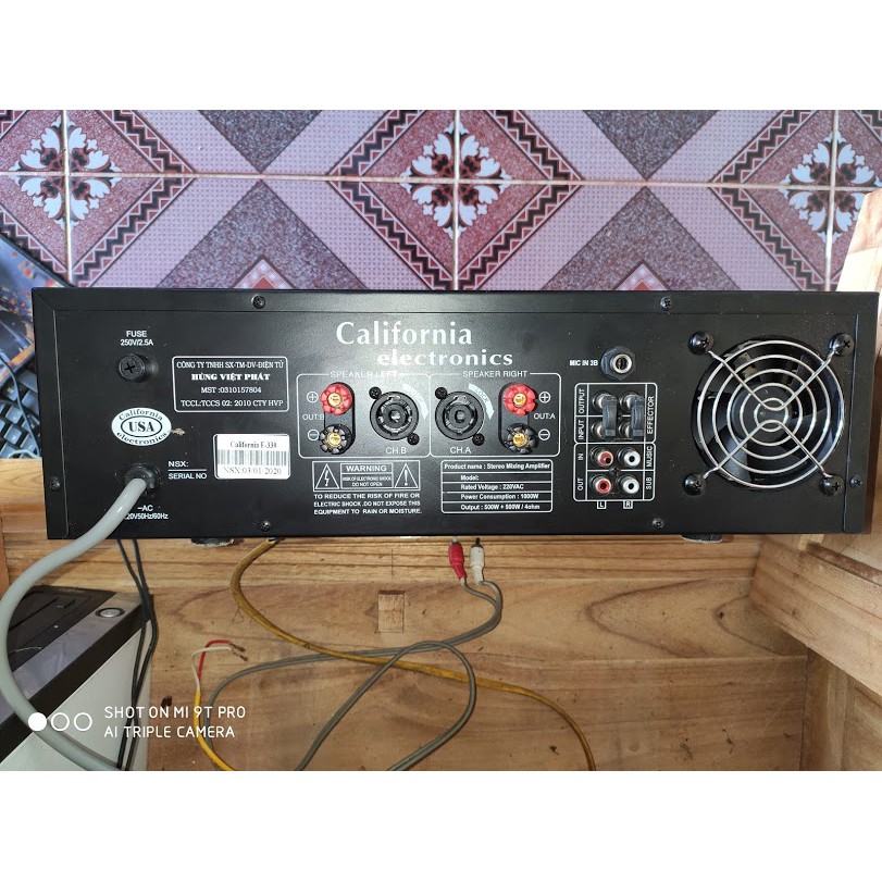 Âm ly  liền vang California  F330, chống hú mic, có blutoot tiện dụng, chuẩn hãng, hát hay