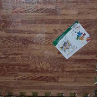 THẢM XỐP VÂN GỖ (KT 50×50) 1 BỊCH 6 MIẾNG