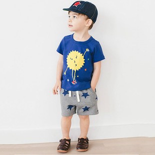 Mã 11172 quần short xám in hoạ tiết ngôi sao của Little Maven cho bé trai