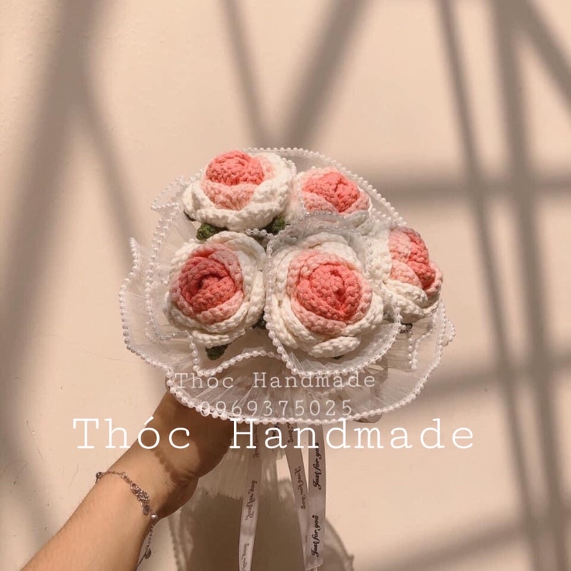 bó hoa hồng bằng len handmade làm quà tặng/trang trí(Ảnh thật shop chụp,Hàng có sẵn)