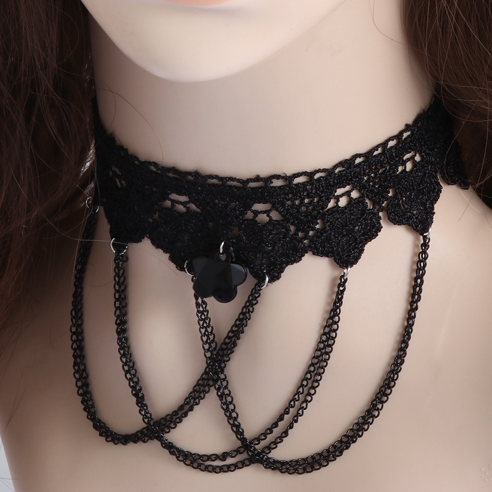 Vòng cổ choker đính đá gợi cảm phong cách Gothic