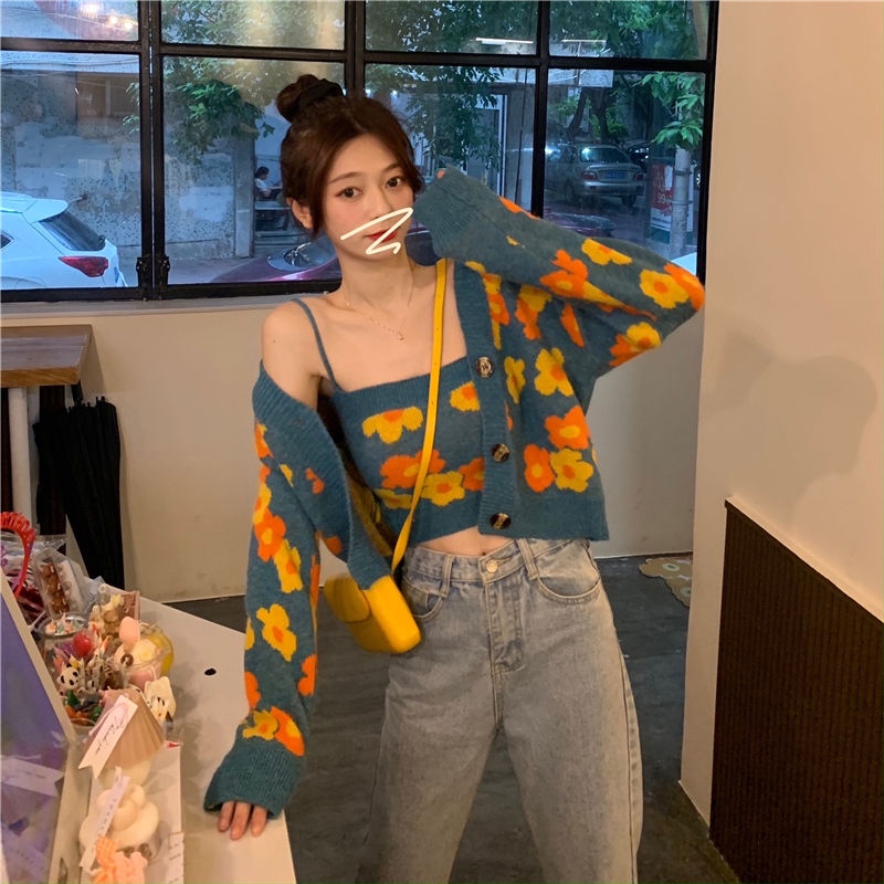 Bộ áo khoác cardigan dệt kim dáng rộng + áo hai dây thời trang thu đông 2021 (có bán lẻ)