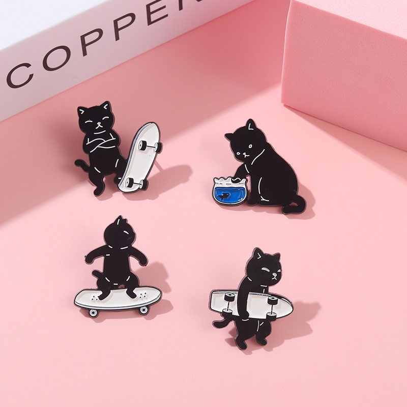 QIHEJEWELRY Fashion Black Cat Badge Gifts for Friends Clothing Accessories