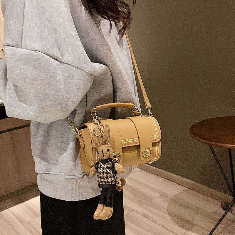 Túi Đeo Chéo Phong Cách Phương Tây Cao Cấp Mẫu Mới 2022 Thời Trang Thu Đông Dành Cho Nữ