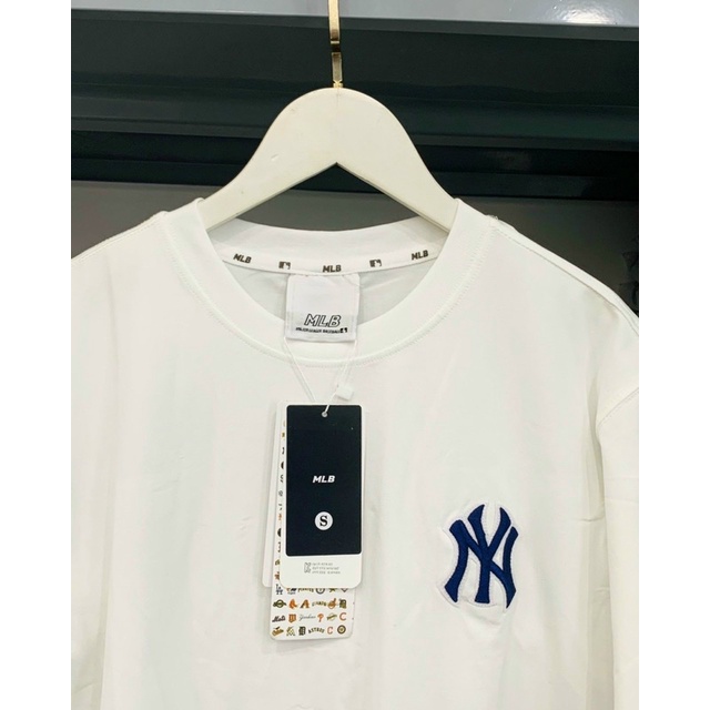 Áo Trắng MONOGRAM LOGO BACK TEE