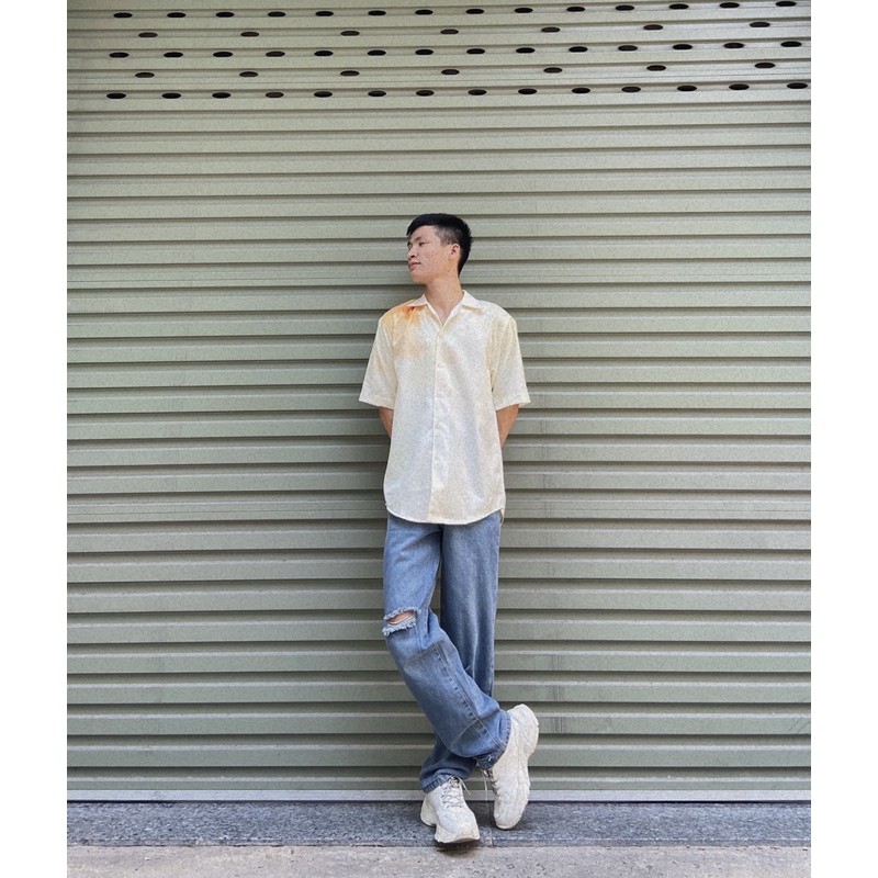 Jean ống rộng rách gối màu xanh trầm | BigBuy360 - bigbuy360.vn