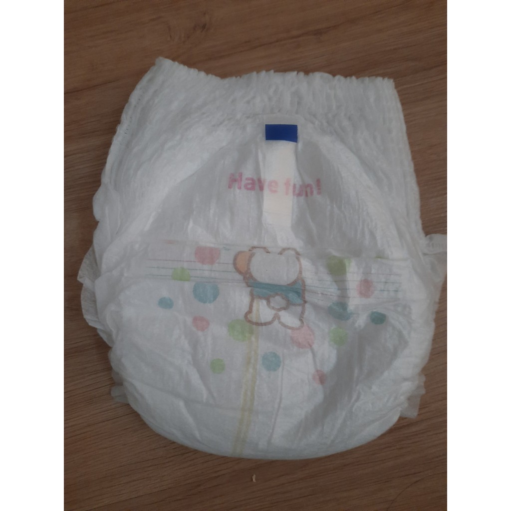 Tã quần Merries size M 74 miếng (Cho bé 6 - 11kg)