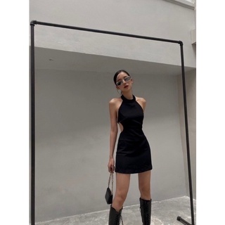 Đầm yếm hở lưng sexy ảnh thật ở cuối
