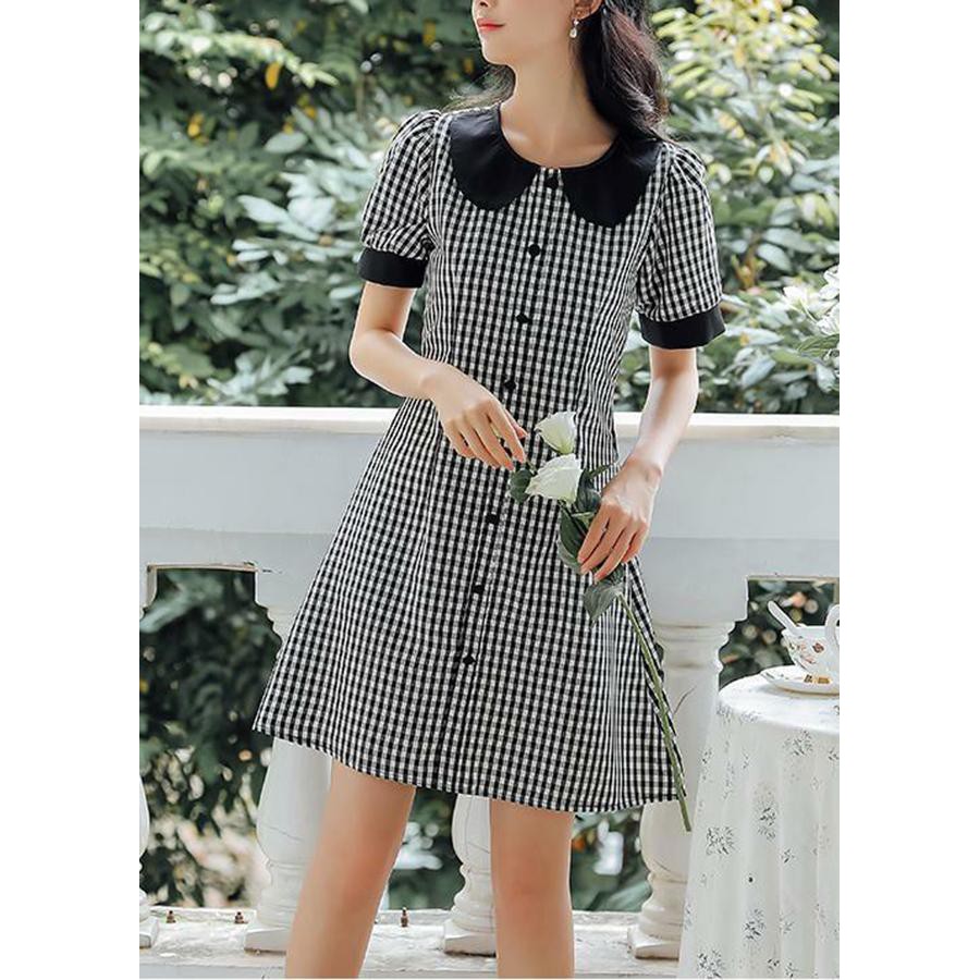 GOTI - Đầm Dạo Phố Kiểu Dáng Xòe Cổ Sen Hoạ Tiết Caro Phối Nút Xinh Xắn 3111