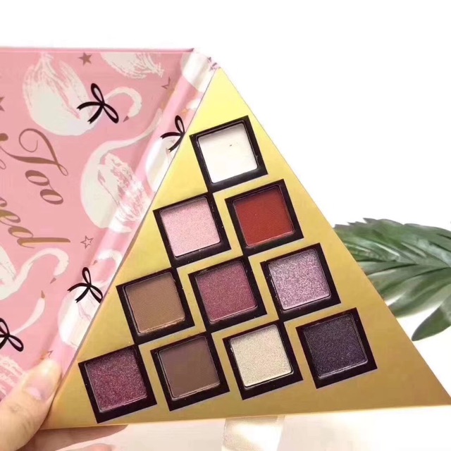 set TOO FACED Under the Christmas Tree Breakaway Face & Eye phấn măt + tạo khối + mascara