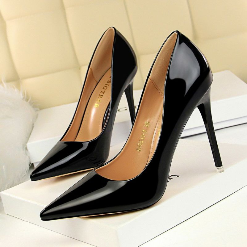 Giày cao gót bít si bóng cao 10cm bigsize có size bé size lớn 40 41 42 43