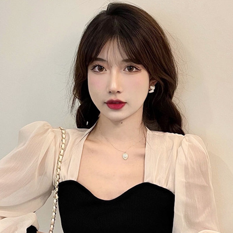 Áo sơ mi cổ vuông màu đen phong cách Pháp thời trang xuân thu cho nữ 2021