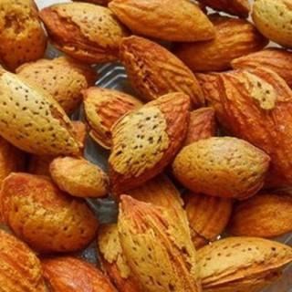 Hạt Dẻ Rừng ( Hạnh Nhân Sa Pa )