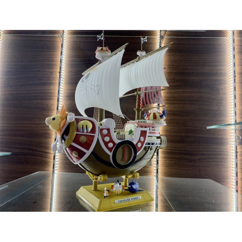 Tàu Thousand Sunny - băng Hải tặc Mũ Rơm One Piece