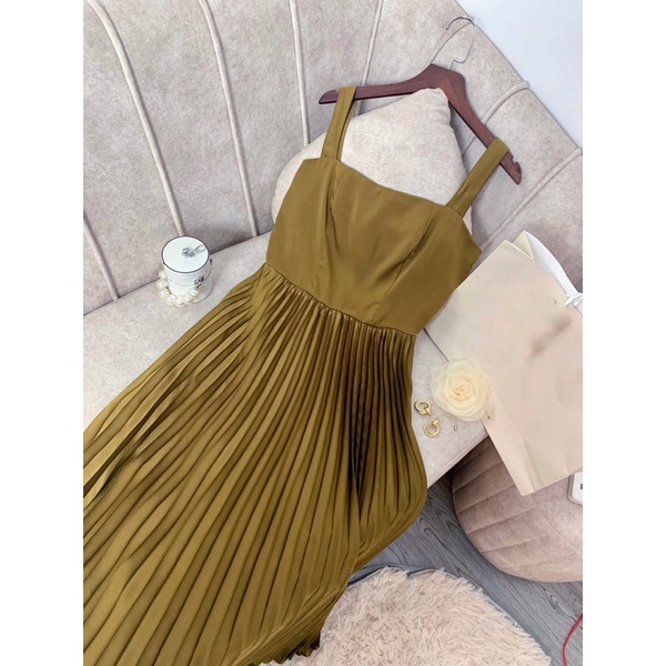 Váy hai dây dập ly