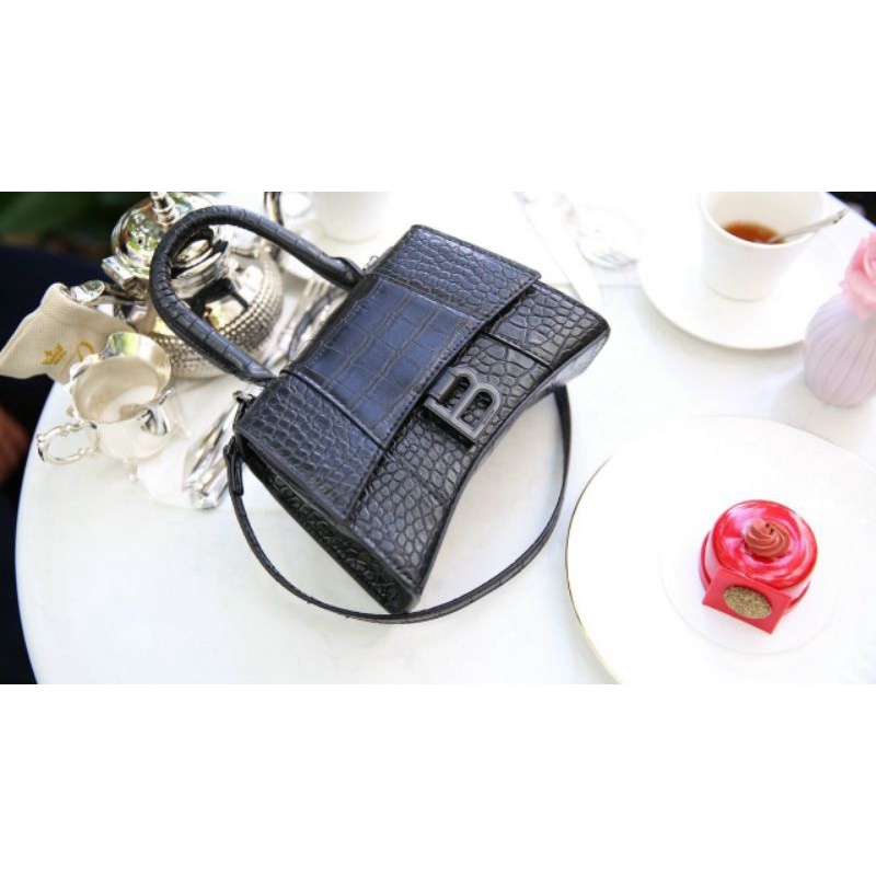 Túi xách Balenciga.