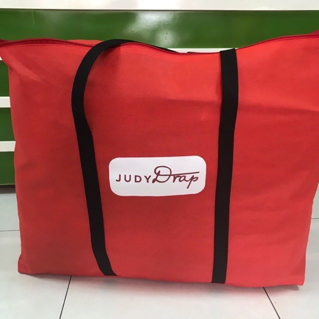 Túi Đựng Chăn Ga Topper Màu Đỏ Đô Judy Drap