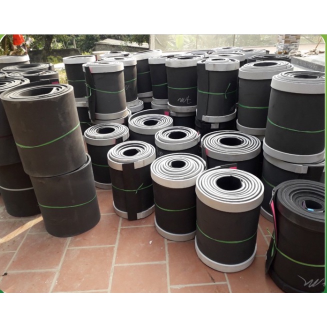 Sới gà chọi gà đá, cót cao su