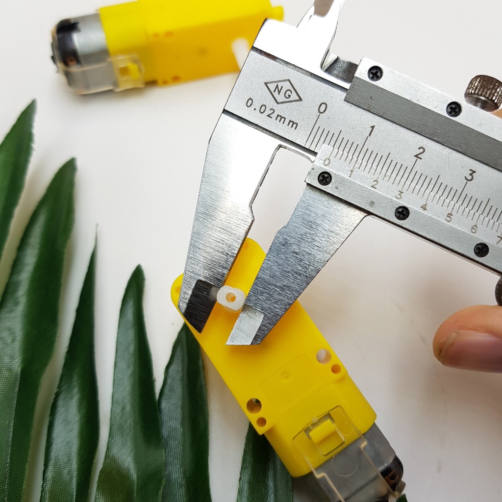 Motor làm mô hình 3V 5V 9V Động Cơ Giảm Tốc 3-9V Màu Vàng