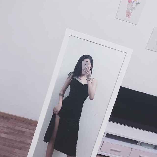 Đầm ôm hai dây nhung cổ đổ hottrend năm nay ẢNH THẬT CUỐI J0118 | BigBuy360 - bigbuy360.vn