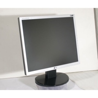 Màn hình LG lcd 17” vuông sáng đẹp chính hãng