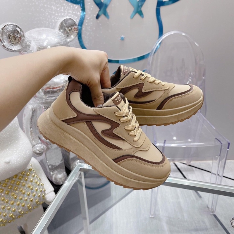 Giày Độn Tia Sét 2 Màu Thời Trang