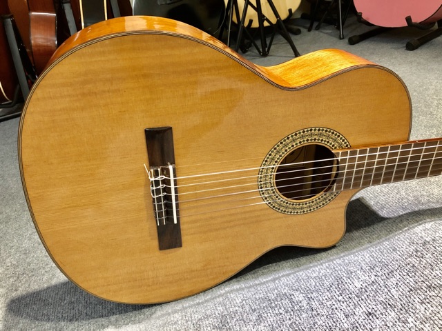 Đàn Guitar Classic Ba Đờn C250j