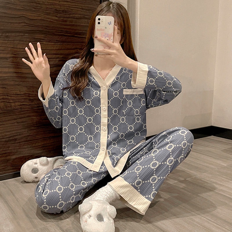 Long-sleeved pajamas for women in spring and autumn 2022 net red sweet cardigan leisure senior sense home clothes cotton can be worn outside