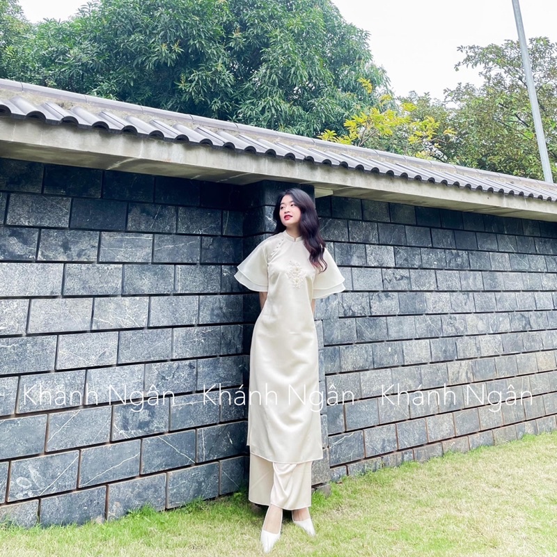 Áo dài cách tân 2 tà tay cánh tiên nhẹ nhàng
