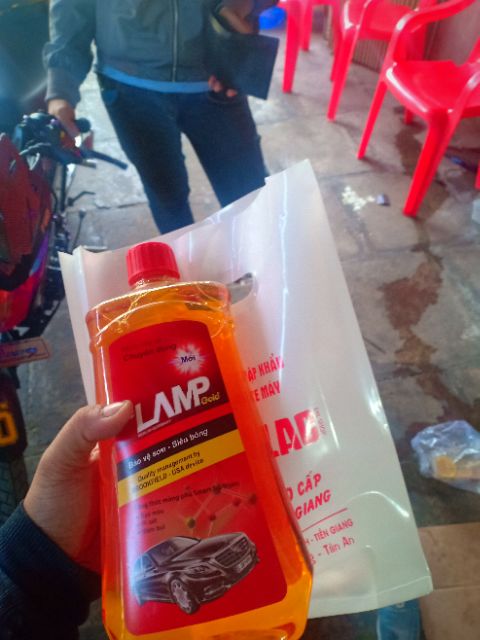 Nước rửa xe Lamp 1L - siêu sáng bóng