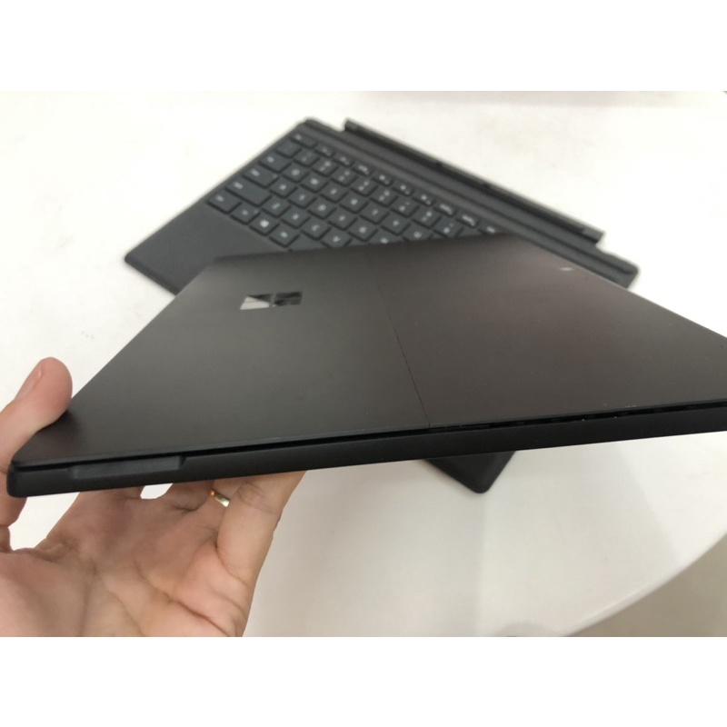 surface pro6 i7/16/512 | WebRaoVat - webraovat.net.vn