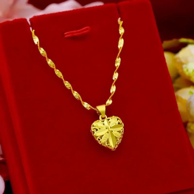 Dây chuyền vàng phong cách Hồng Kông dễ phối làm quà tặng cho mẹ