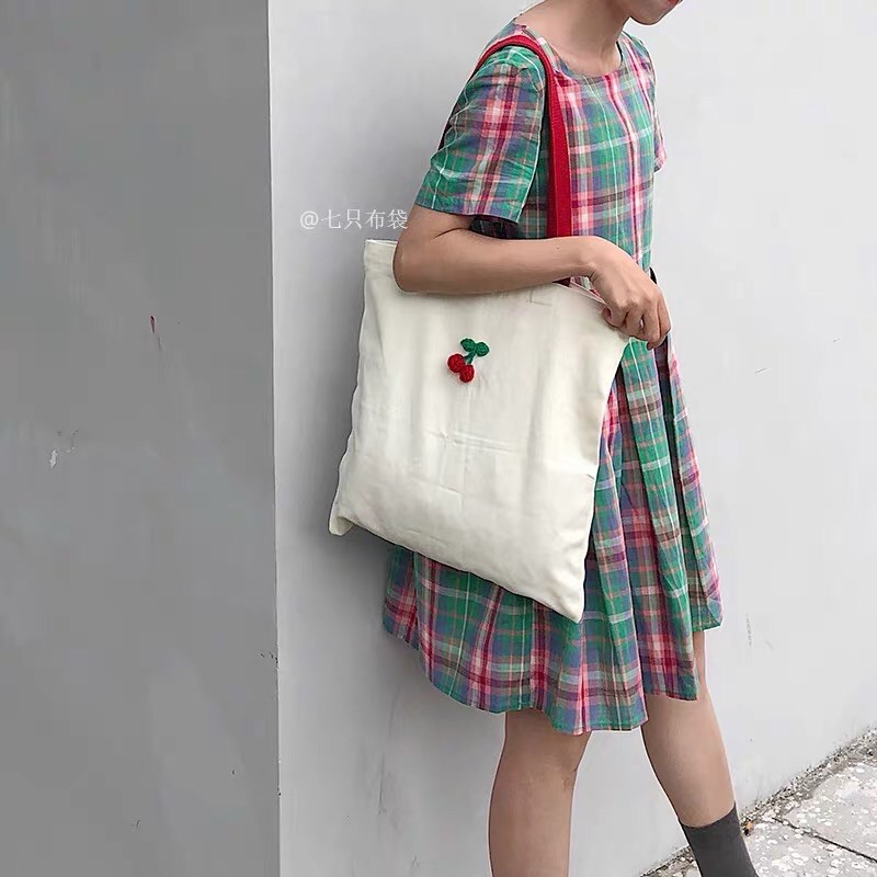 Túi tote cherry bằng len Hàn Quốc ulzzang (có sẵn, hình thật)