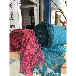 Ren viền trang trí thêu hoa nổi (bảng ~25-30cm)