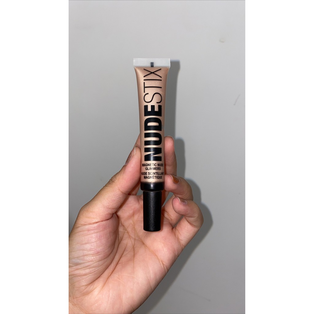 Kem highlight Nudestix
