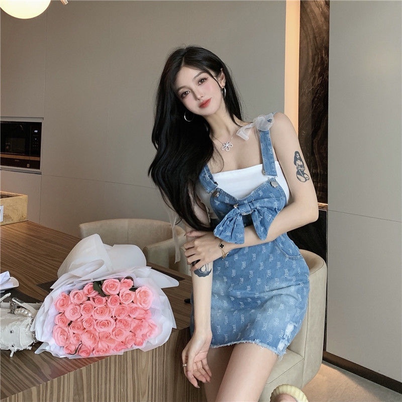 DoggyQin denim strap skirt women's summer 2021 new short style skirt short temperament suit suspender dress