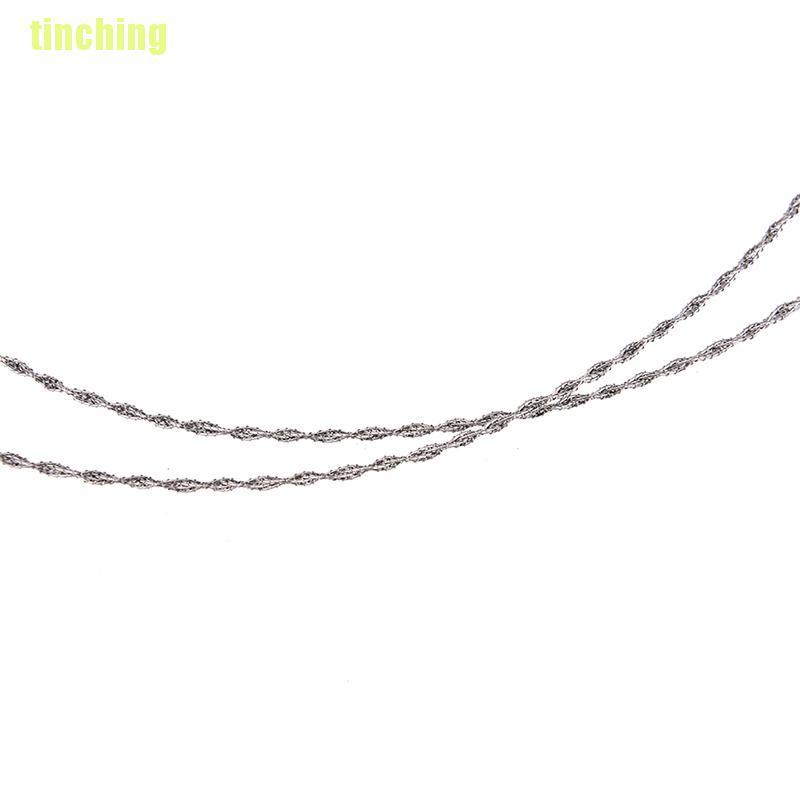 1 Cưa Tay Bằng Thép Sử Dụng Khi