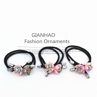 Dây cột tóc hai hoa sen sang trọng.