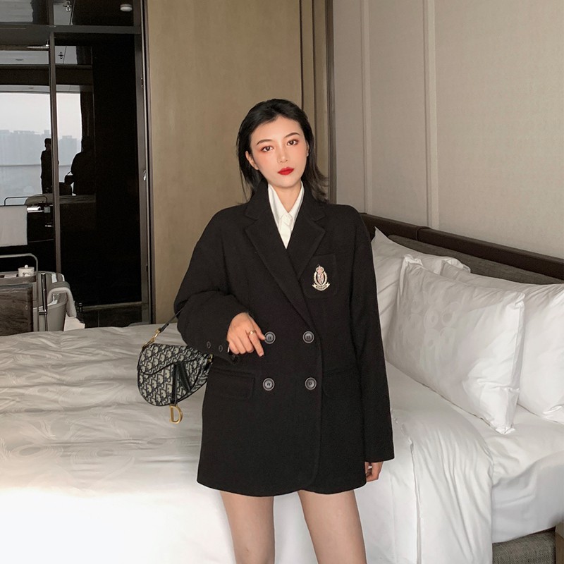 Áo Khoác Len Dáng Rộng Màu Đen Phong Cách Retro