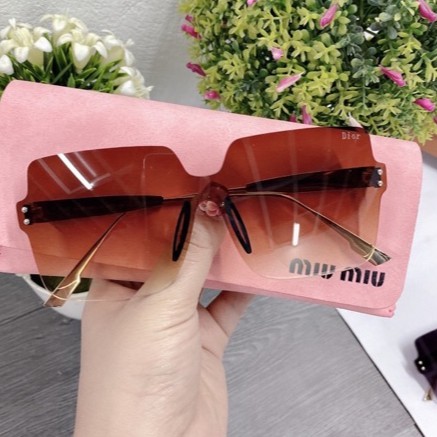 Kính mát thời trang bảng vuông to dành cho nữ