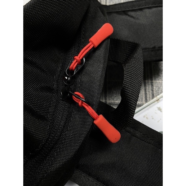 Ba Lô Thể Thao Nam ADIDAS Màu Đen Viền Chữ Trắng Có Vách Ngăn Đựng Laptop - Chất Liệu Polyester Chống Thấm Nước MR BEAN