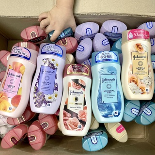 Sữa dưỡng thể cho da Johnson's body care aroma milk Nhật Bản 200ml