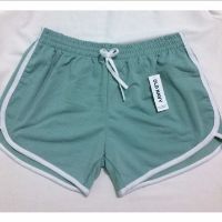 Quần đùi nữ tập gym