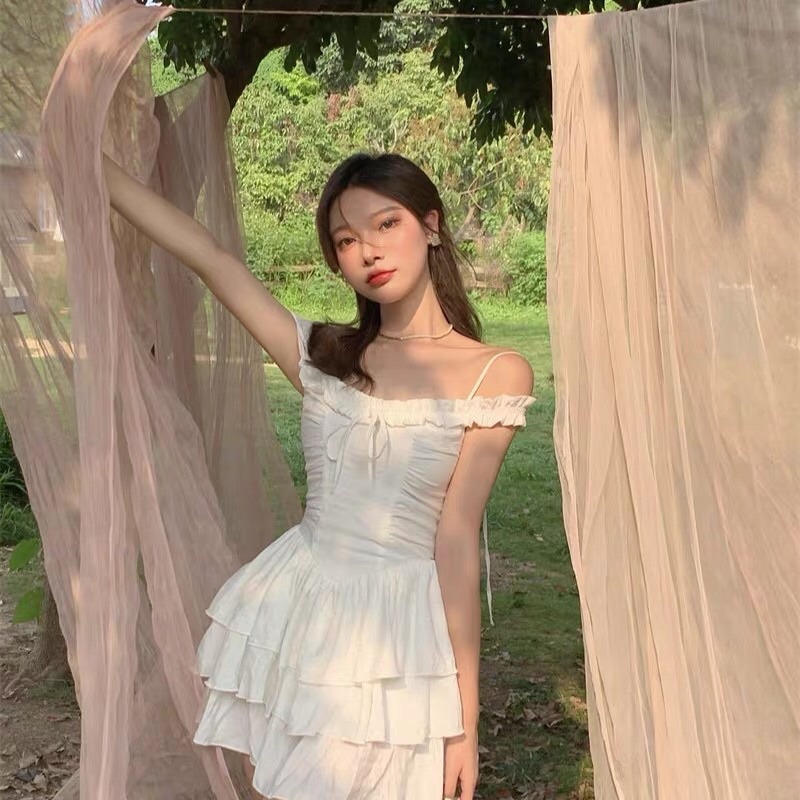 Váy 2 dây trễ vai 2 tầng nhẹ nhàng cho mùa hè 2022